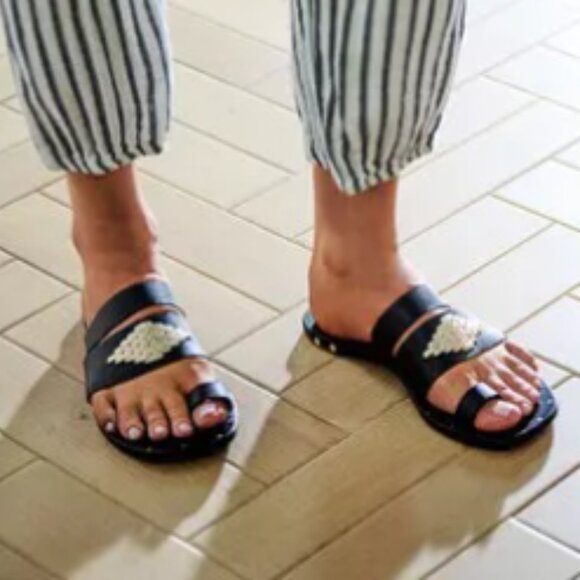 NEW BEEK Leather Brilliant Toe Ring Sandals for women 253 7T6 - Picture 3 of 9